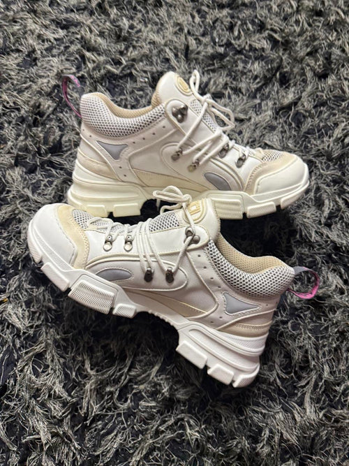 Sz(10) Gucci Flash trek