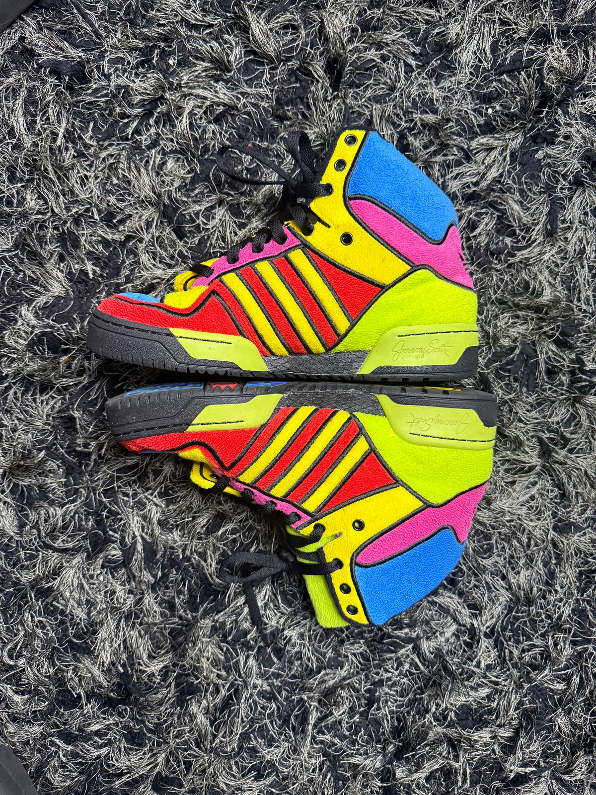 Sz(9) Adidas x Jeremy Scott multicolor rainbow 1.0