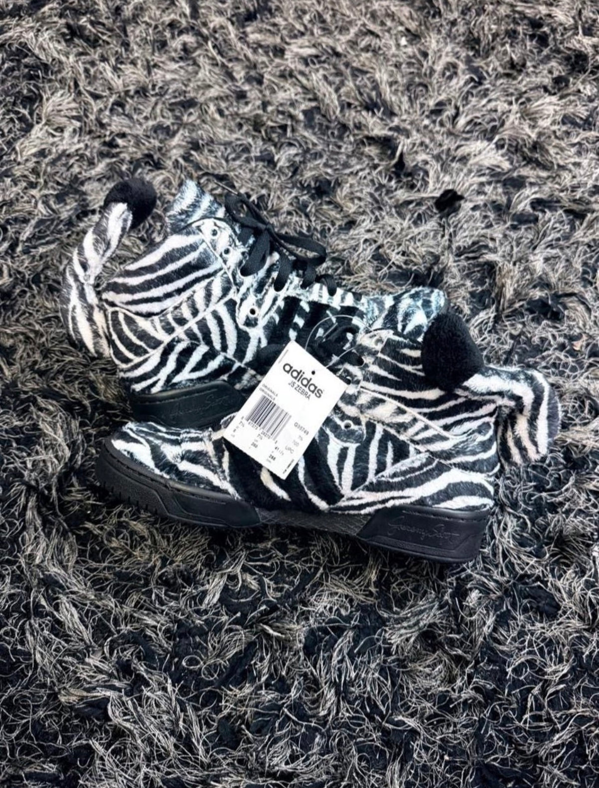 Sz(8) Adidas x Jeremy Scott Zebra “DS”