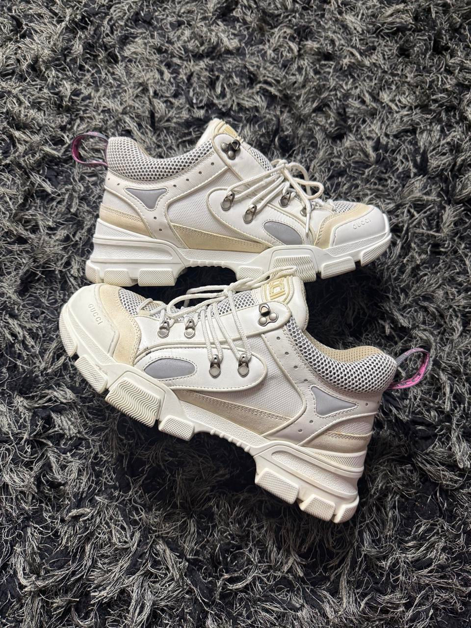 Sz(10) Gucci Flash trek