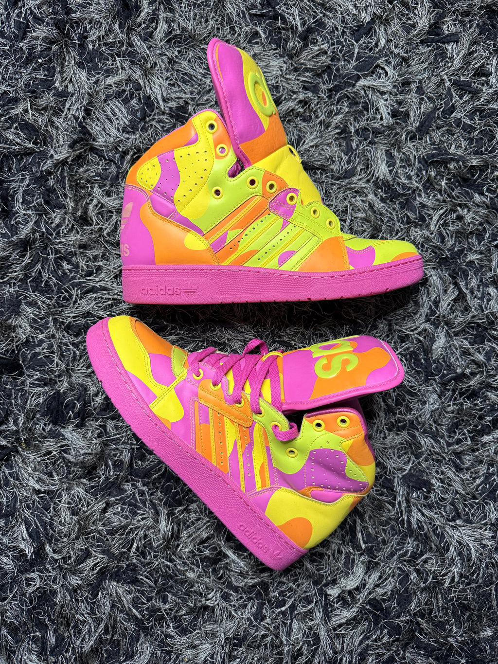Sz(10.5) Adidas x Jeremy Scott neon camo Hi instinct “DS”