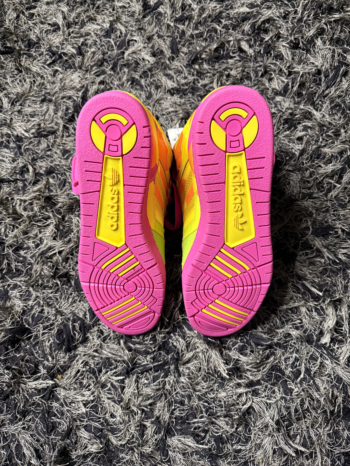 Sz(10.5) Adidas x Jeremy Scott neon camo Hi instinct “DS”