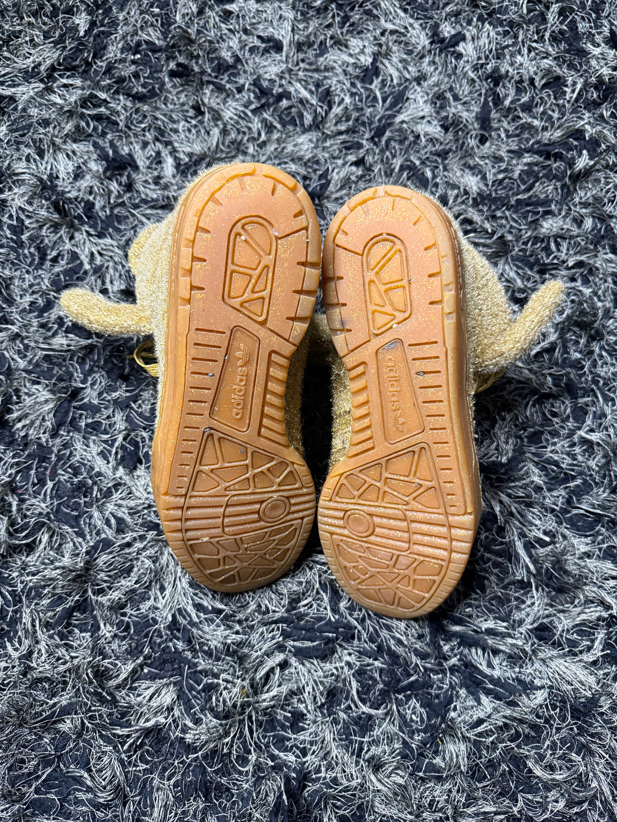 Sz(10.5) Adidas x Jeremy Scott gold tinsel teddy bear