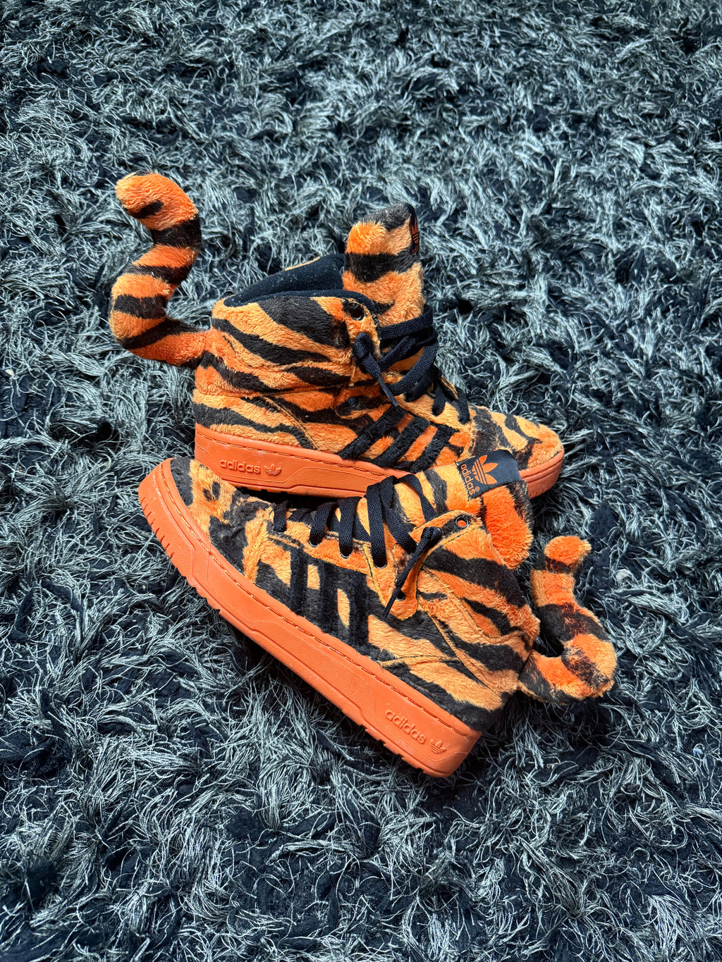 Sz(7) Adidas x Jeremy Scott Tiger
