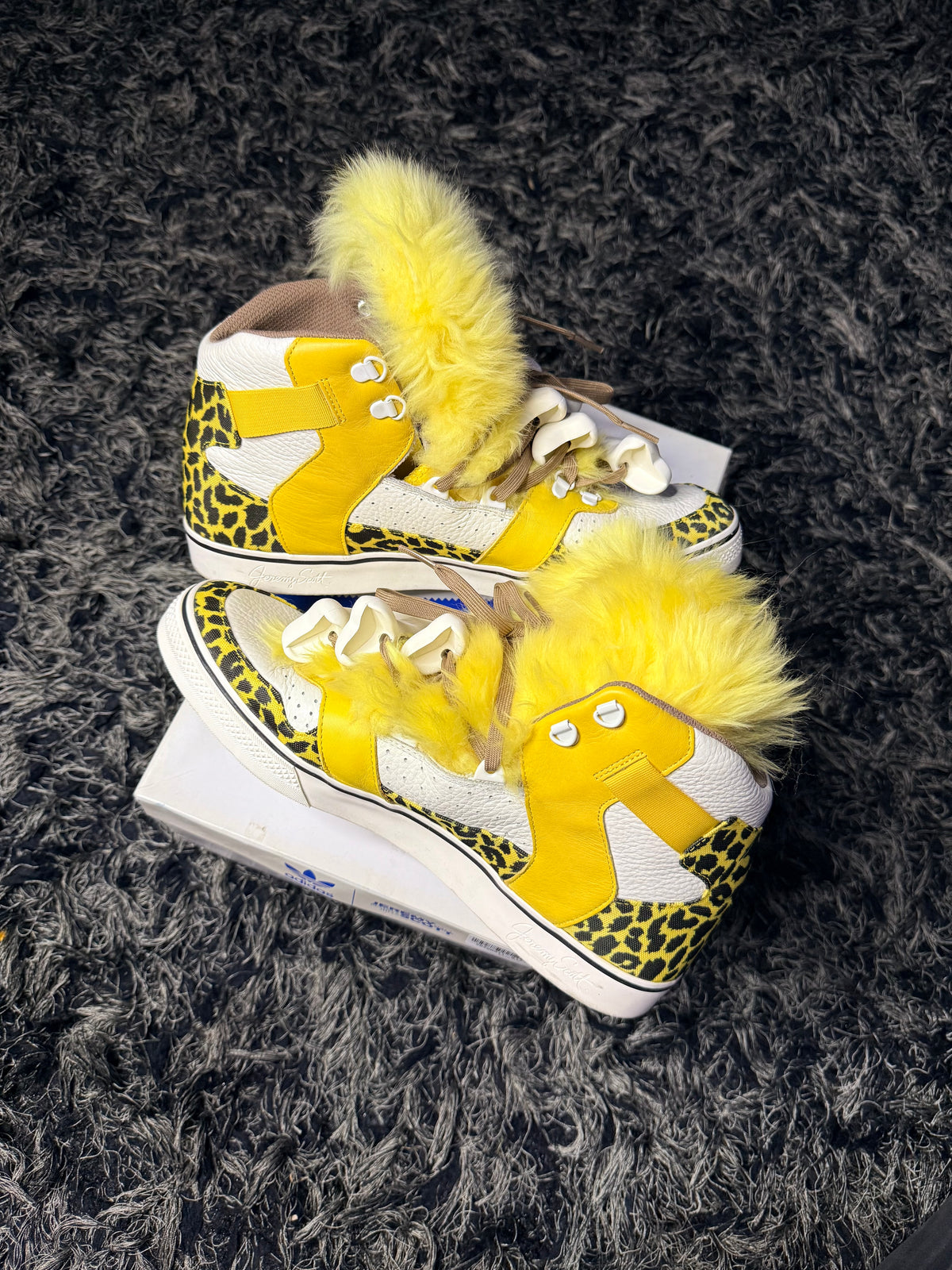 Sz(13) Adidas x Jeremy Scott leopard yellow fur bones