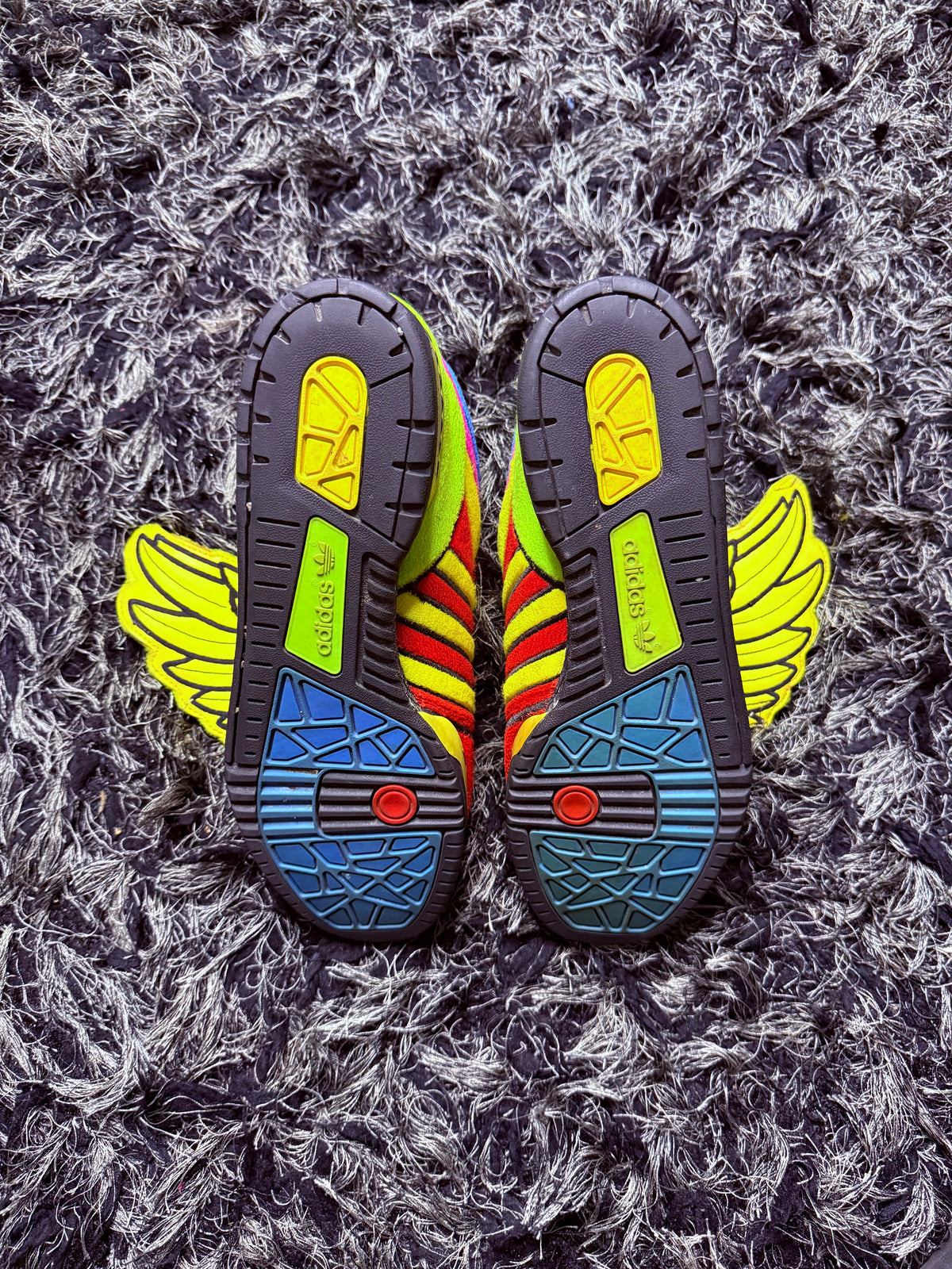 Sz(12) Adidas x Jeremy Scott multicolor rainbow 1.0 (Copy)