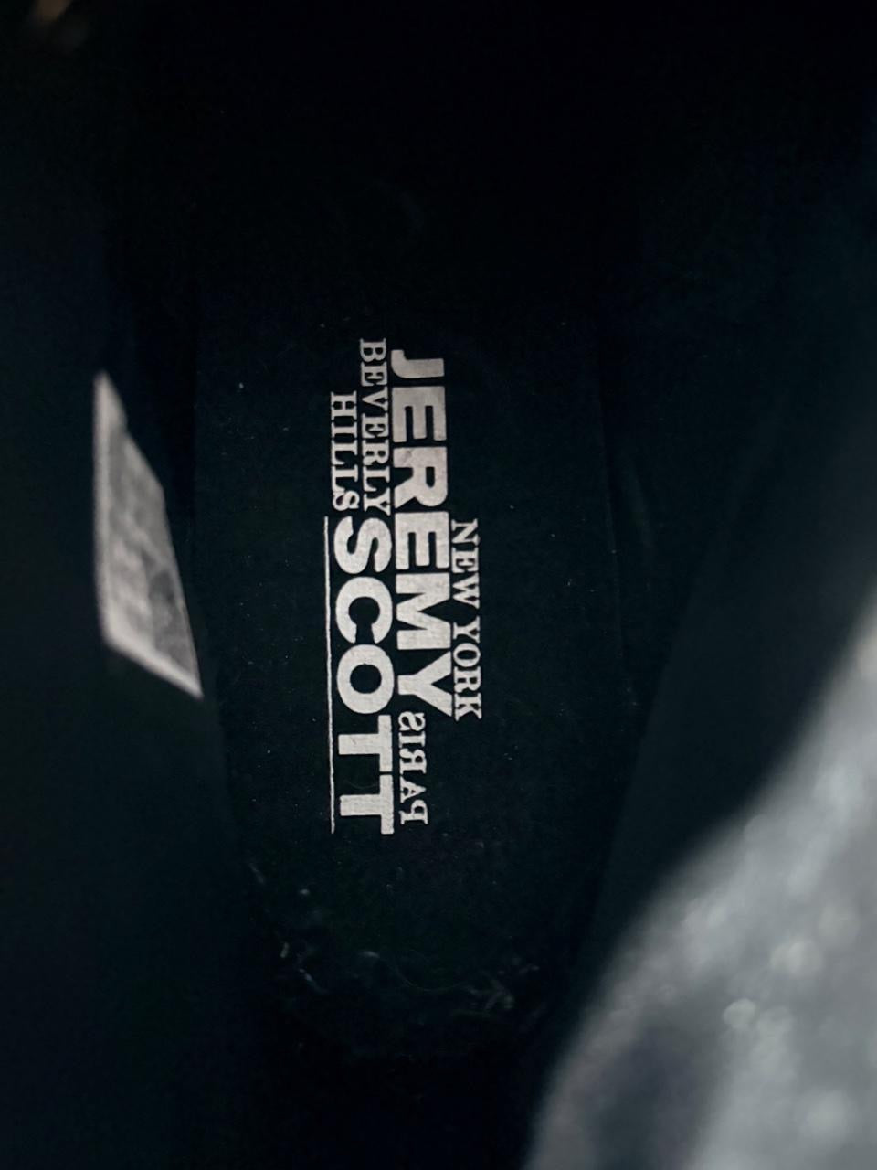 Sz(12) Adidas x Jeremy Scott Core black forum 4.0