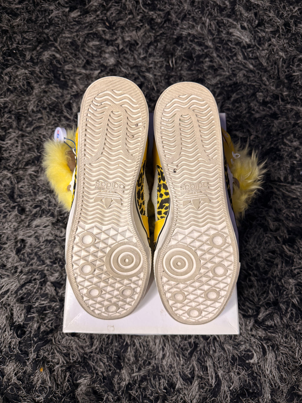 Sz(13) Adidas x Jeremy Scott leopard yellow fur bones