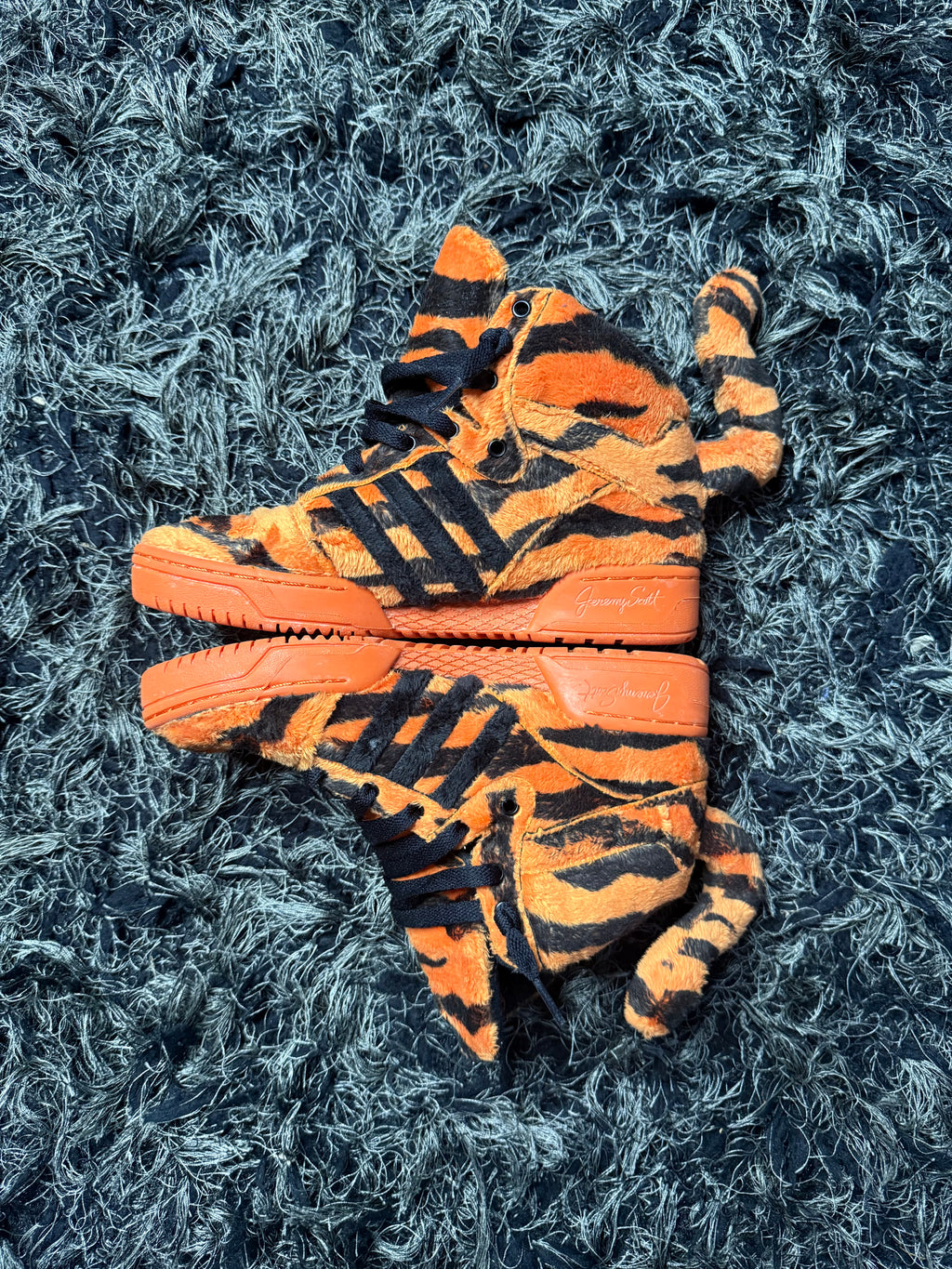 Sz(7) Adidas x Jeremy Scott Tiger