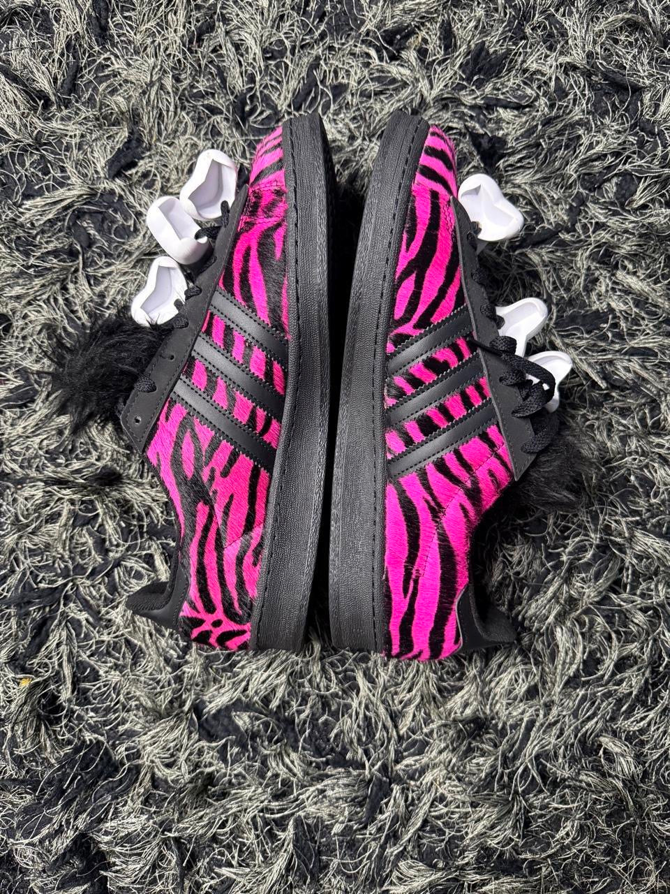 Sz(10.5) Adidas x Jeremy Scott campus 80s pink zebra (Ds)
