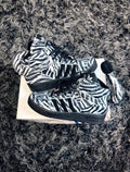 Sz(8) Adidas x Jeremy Scott Zebra “DS”
