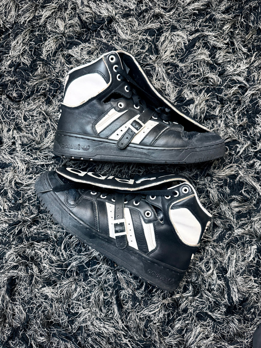 Sz(8.5) Adidas x Jeremy Scott conductor Hi