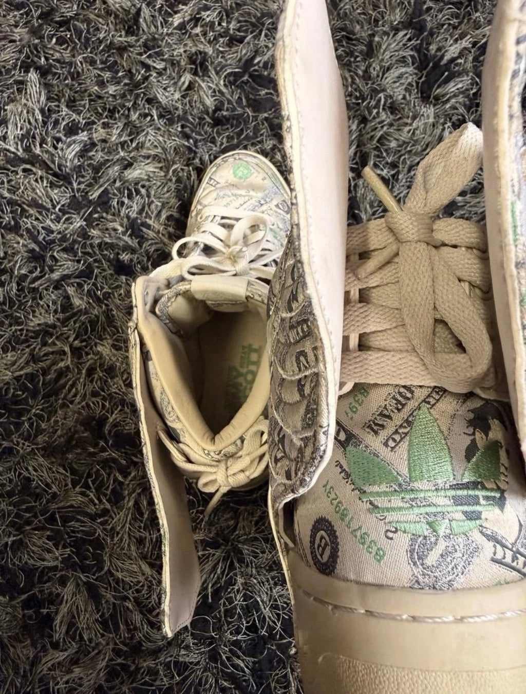 Sz(12) Adidas x Jeremy Scott Money 2.0