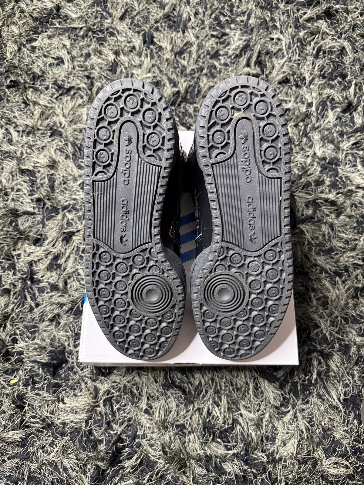 Sz(9) Adidas x Jeremy Scott 4.0 Black Opal