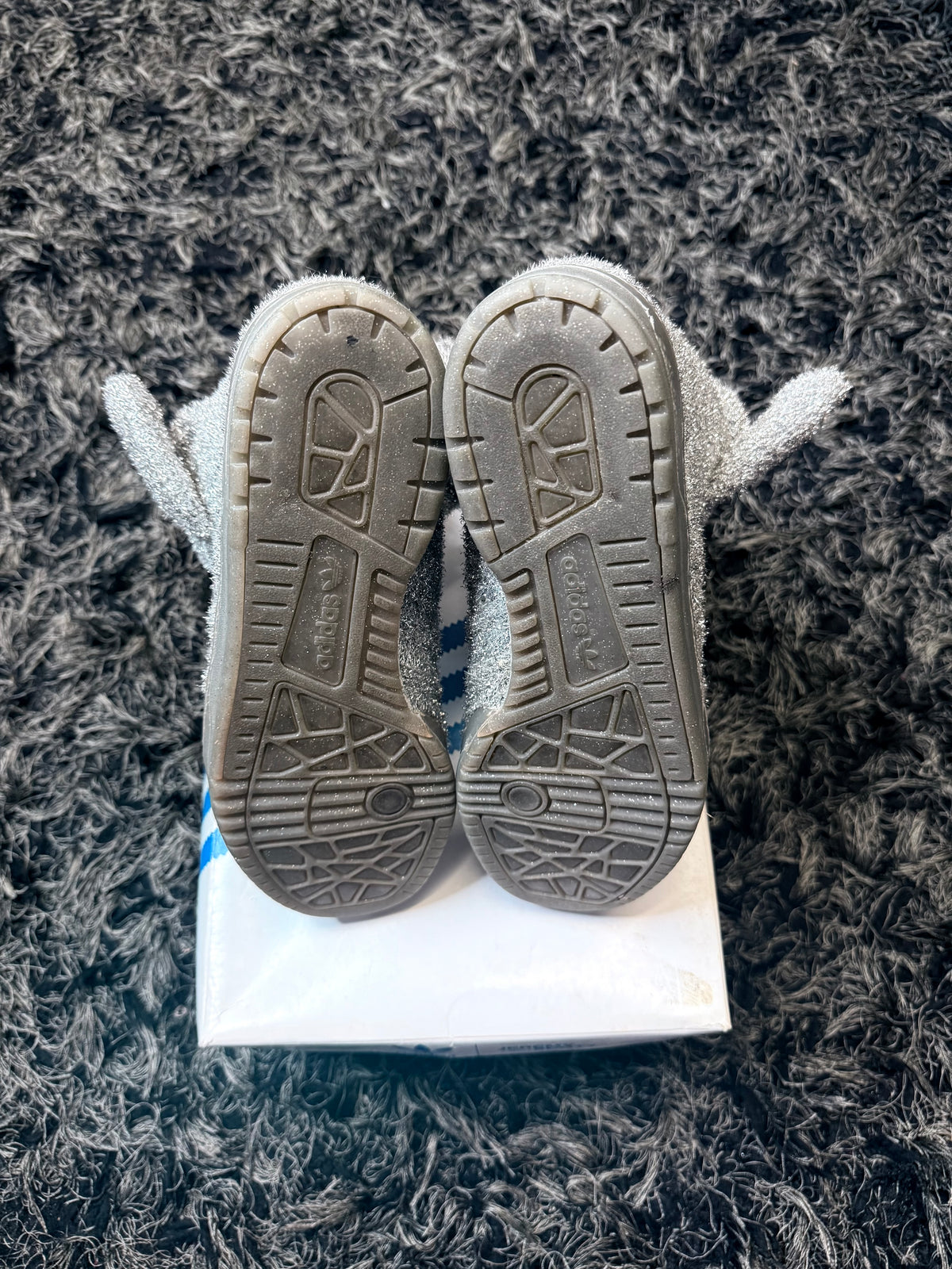 Sz(8) Adidas x Jeremy Scott silver tinsel teddy bear
