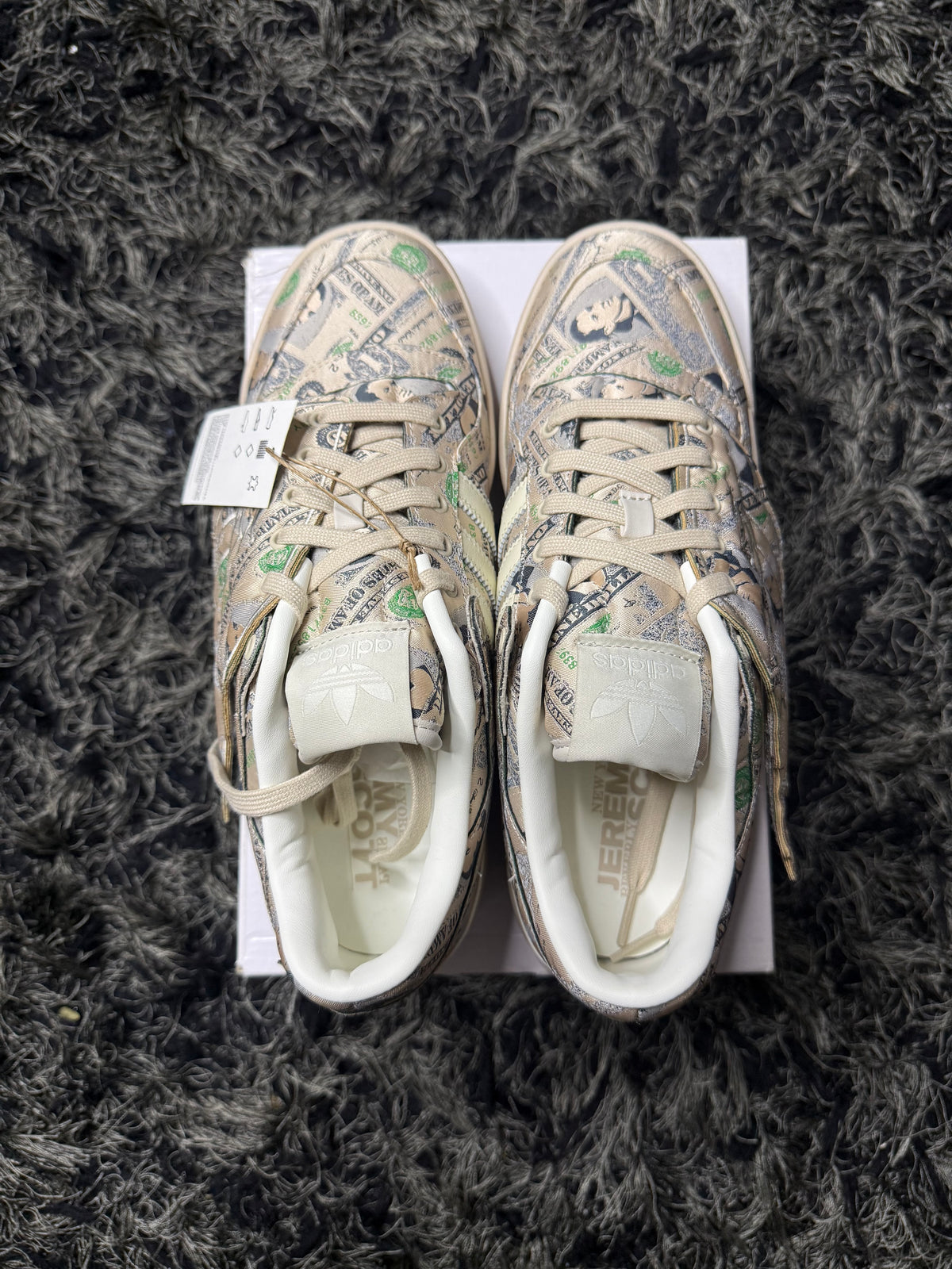 Sz(10) Adidas x Jeremy Scott money forum low  “DS”